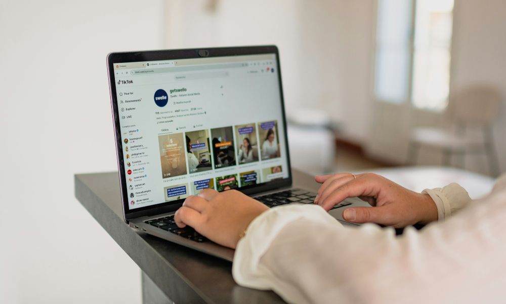 How to Find Your Personal Best Time to Post on TikTok